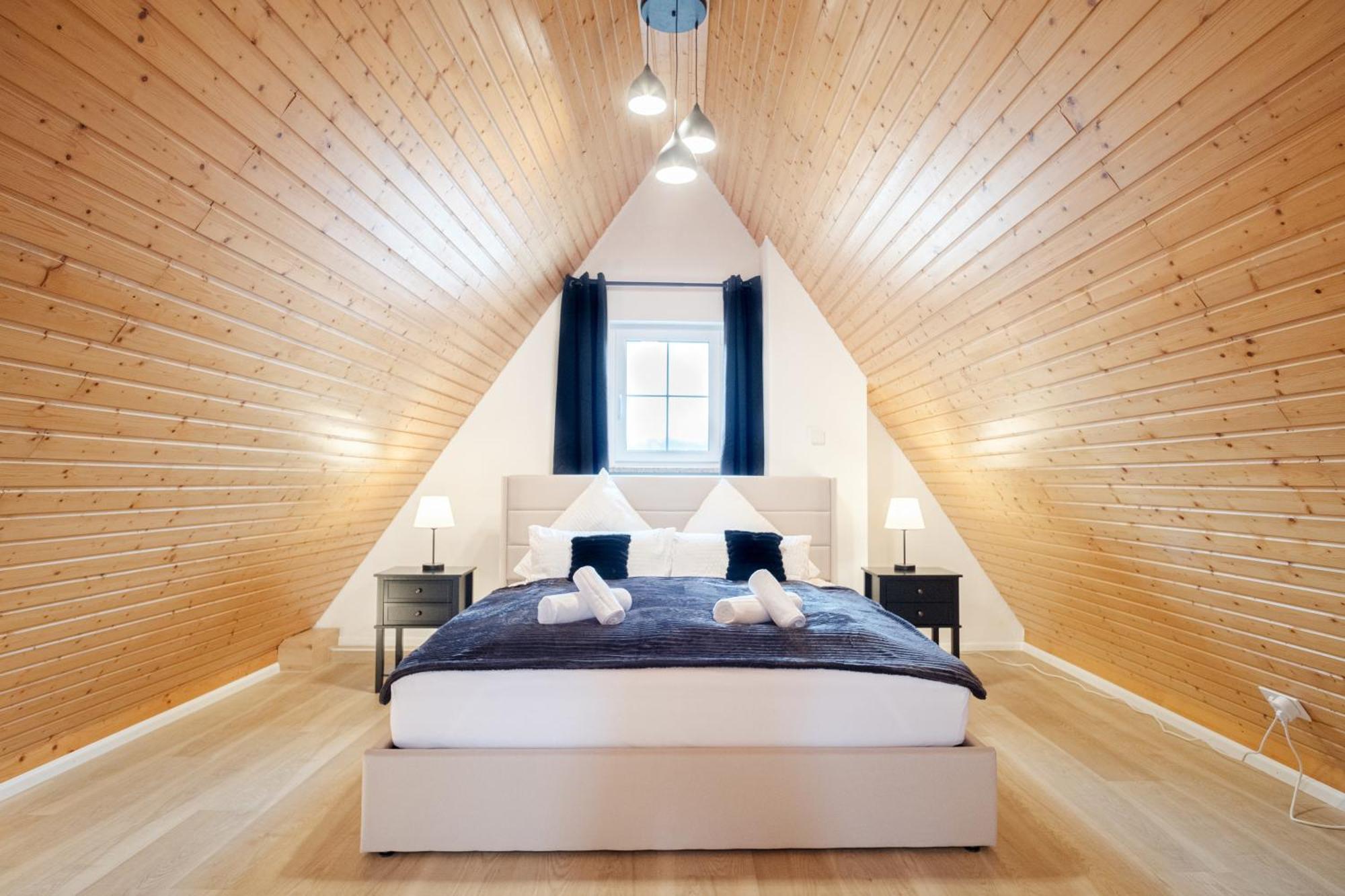 Neu Deluxe Suite Muensterblick, Maisonette, Kingsize Bett, Kueche, Netflix, Aussicht, E-Kamin Bad Säckingen Extérieur photo