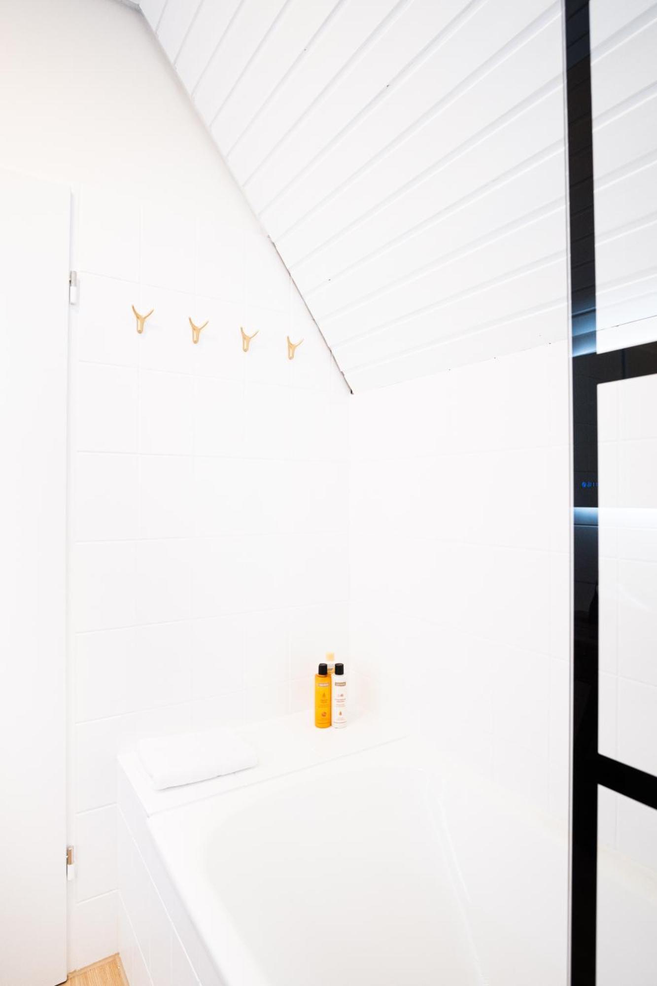 Neu Deluxe Suite Muensterblick, Maisonette, Kingsize Bett, Kueche, Netflix, Aussicht, E-Kamin Bad Säckingen Extérieur photo